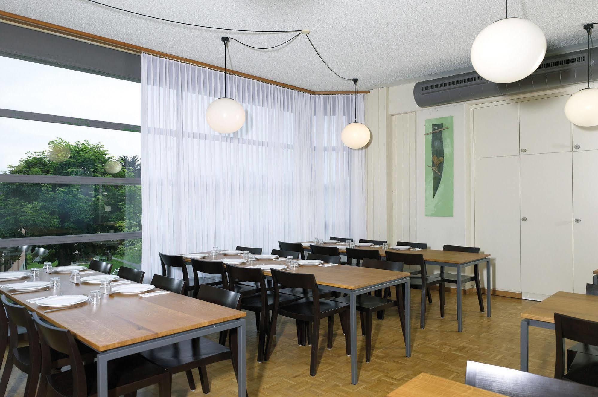 Luzern Youth Hostel Luaran gambar